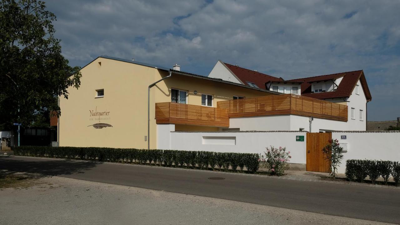 Nachtquartier Zur Dankbarkeit Apartment Podersdorf am See Bagian luar foto