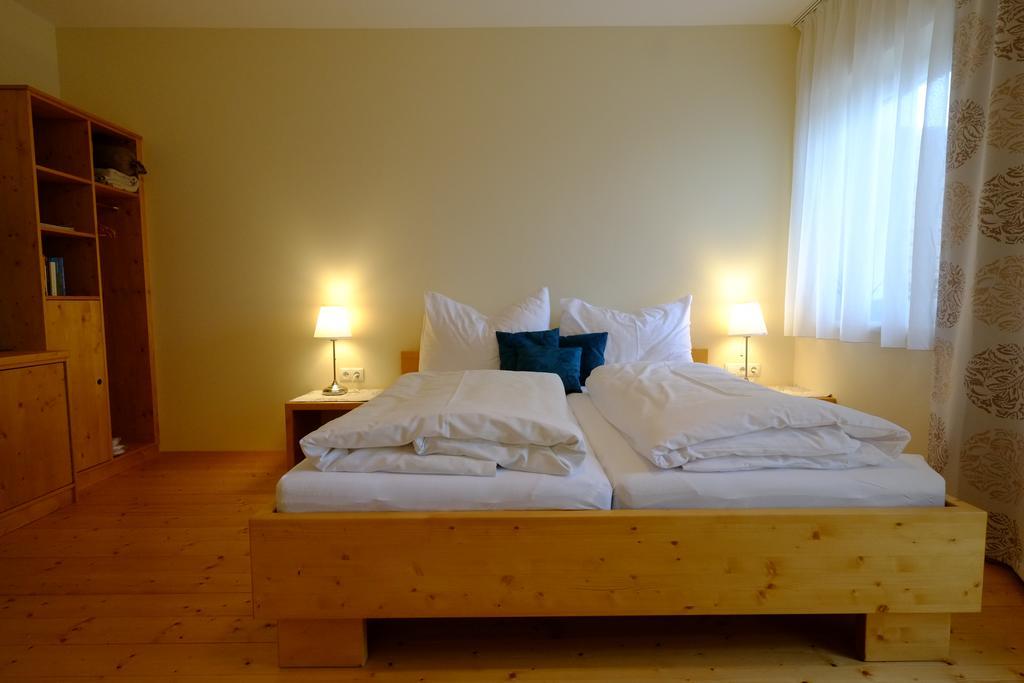 Nachtquartier Zur Dankbarkeit Apartment Podersdorf am See Bagian luar foto